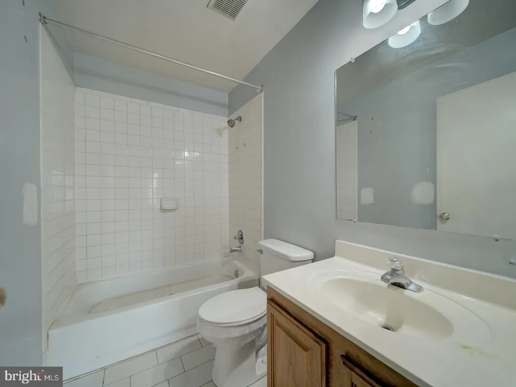 Additional image 31 of 881-A Barnaby Street SE, Washington, DC 20032