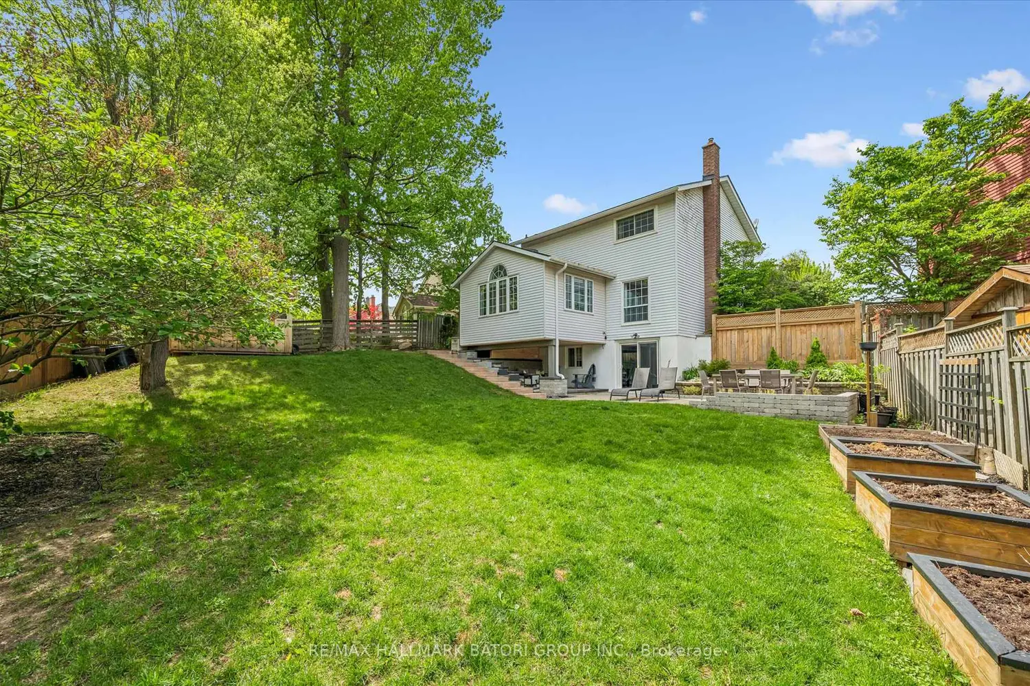 Additional image 20 of 38 Deerwood Crescent