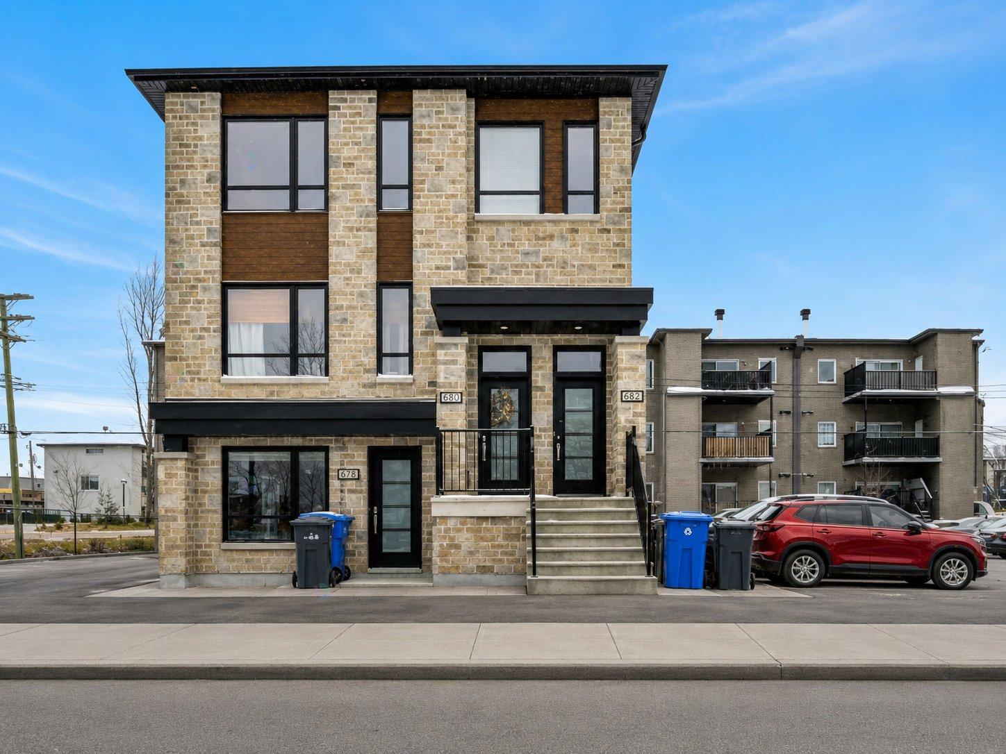 8829 Rue Magloire-Lavallée