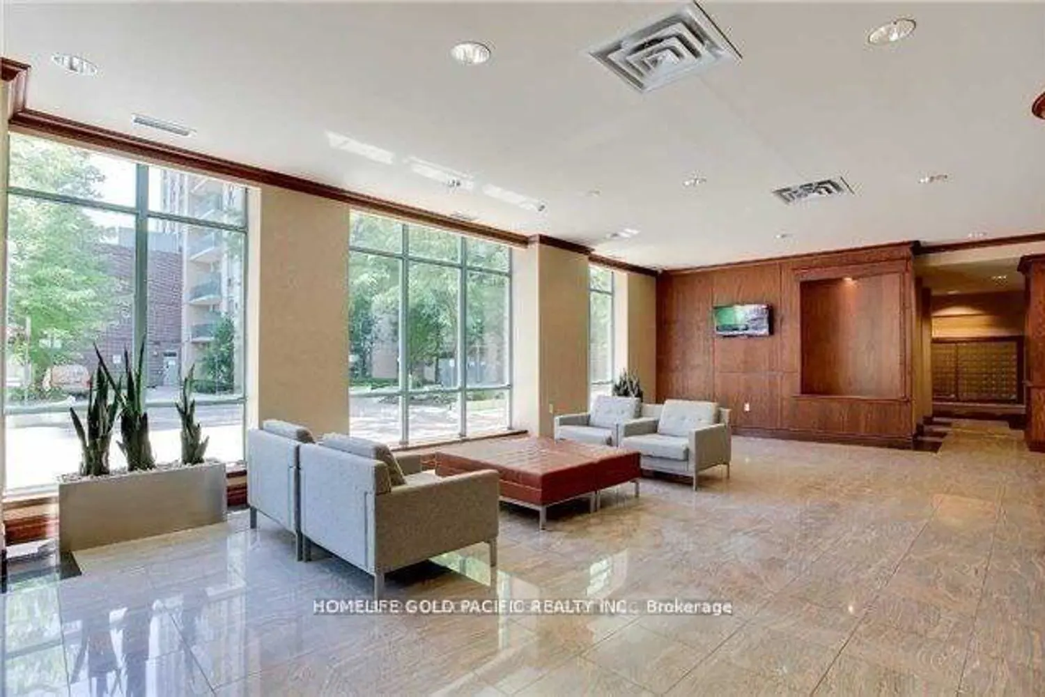22 Olive Avenue 2508 photo 3