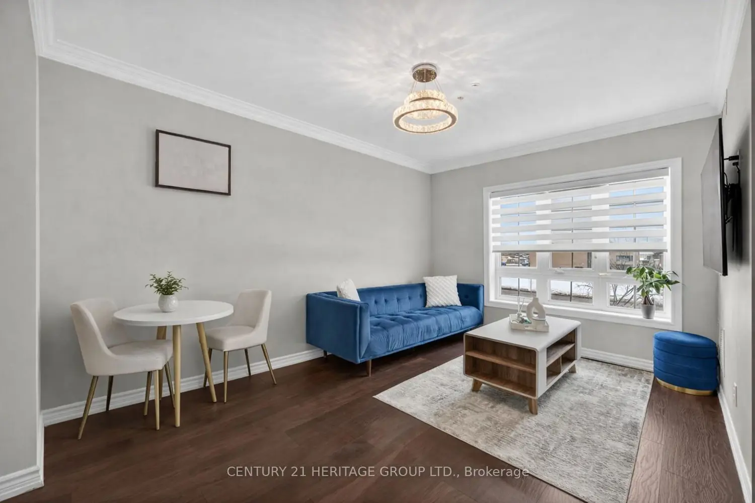 112 Simcoe Road 214