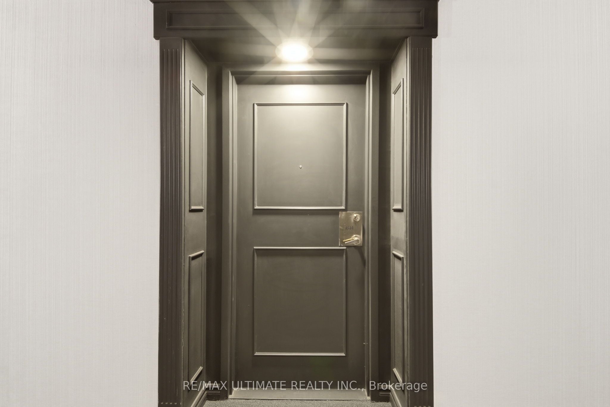 Additional image 2 of 1614-115 Hillcrest Avenue, Mississauga, ON, L5B 3Y9
