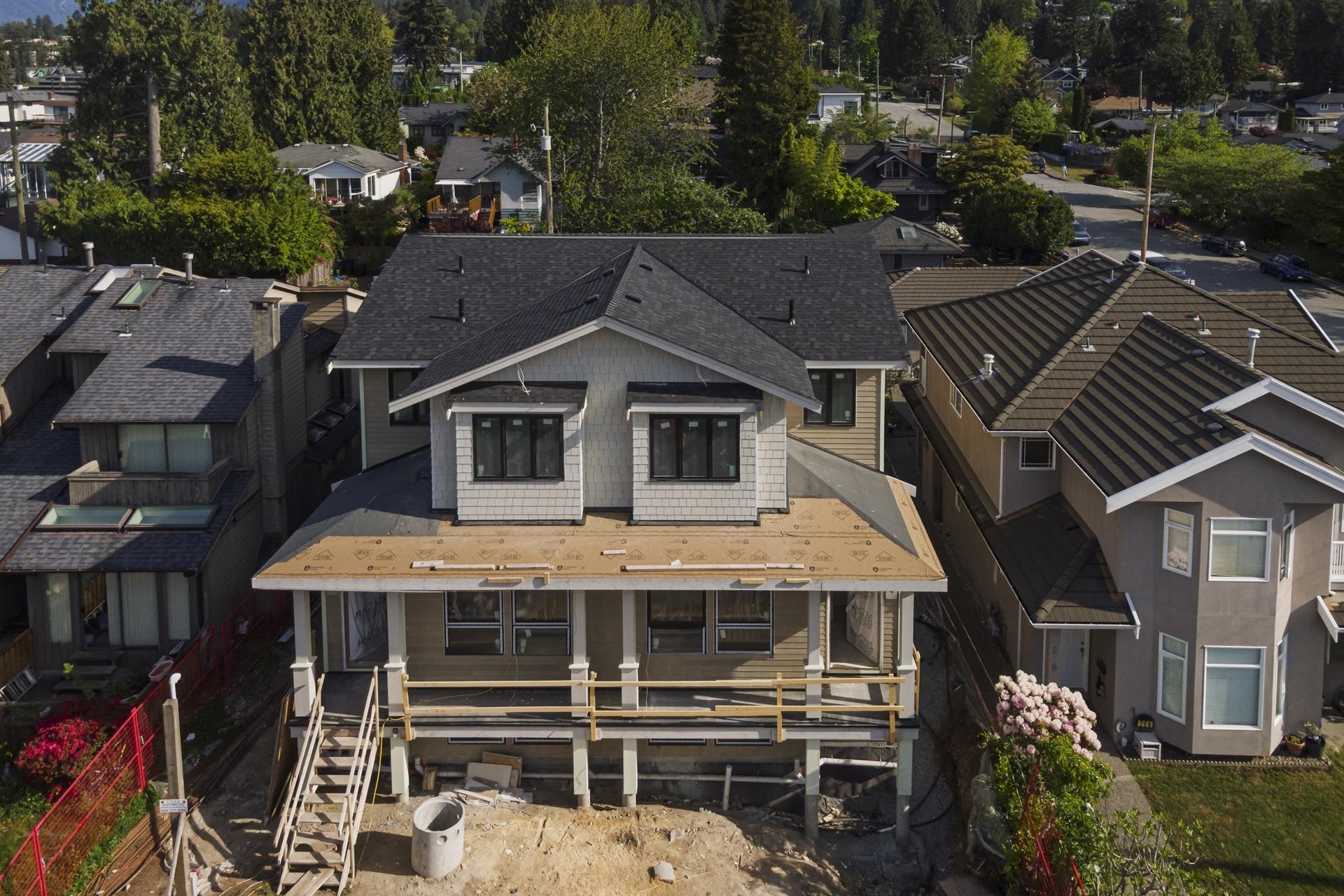 Additional image 4 of 258 21st Street E, North Vancouver, BC, V7L 3B6