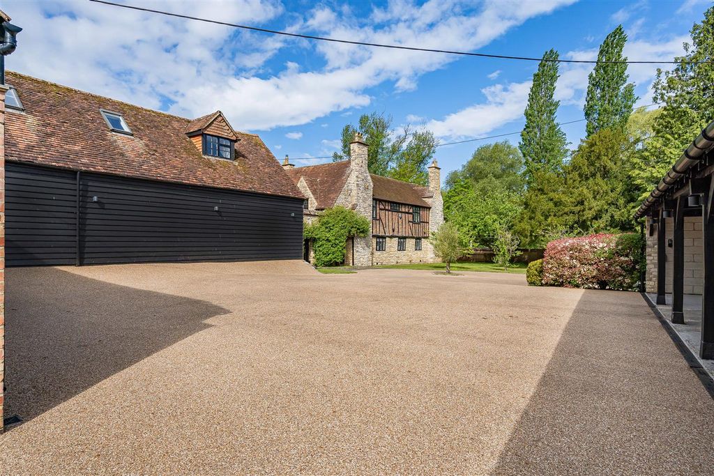 Additional image 58 of 7 bed property for sale34 Bell Lane, Syresham, Brackley NN13