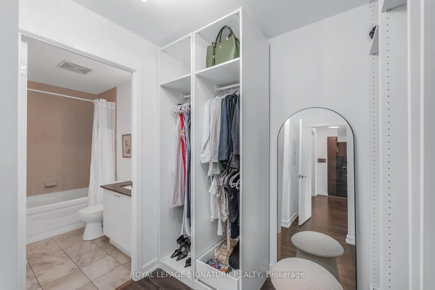 18 Harbour Street 1801 photo 5