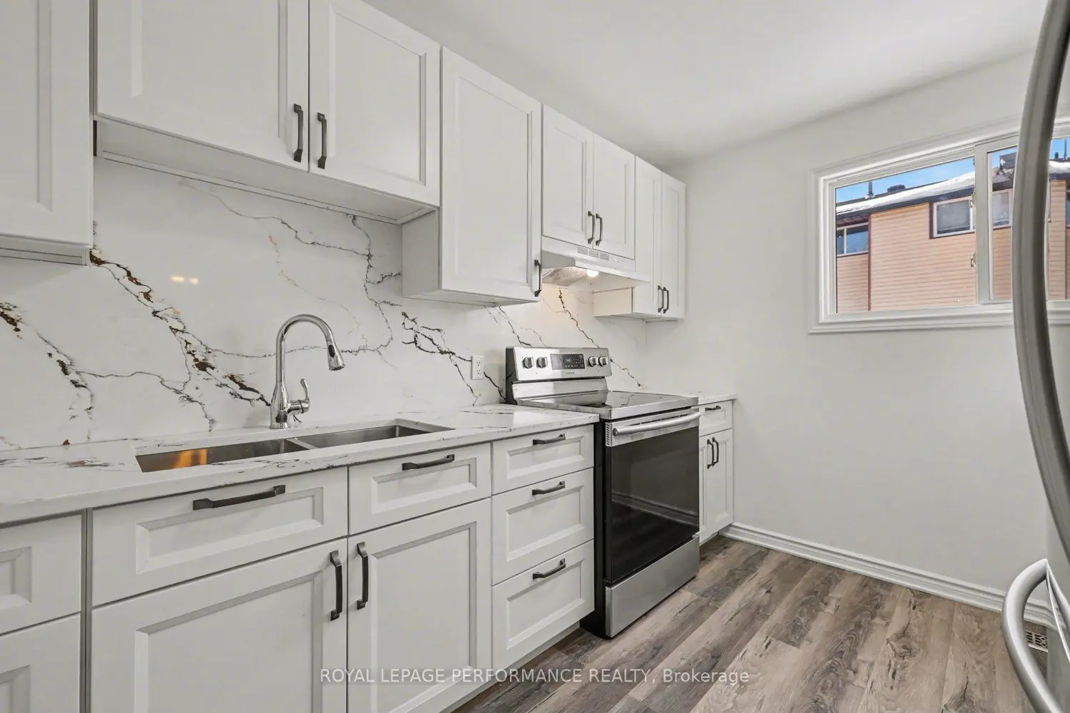 1584 Feather Lane photo 5