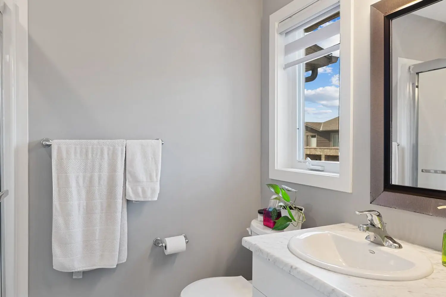 Additional image 9 of 2070 Meadowgate Boulevard 4