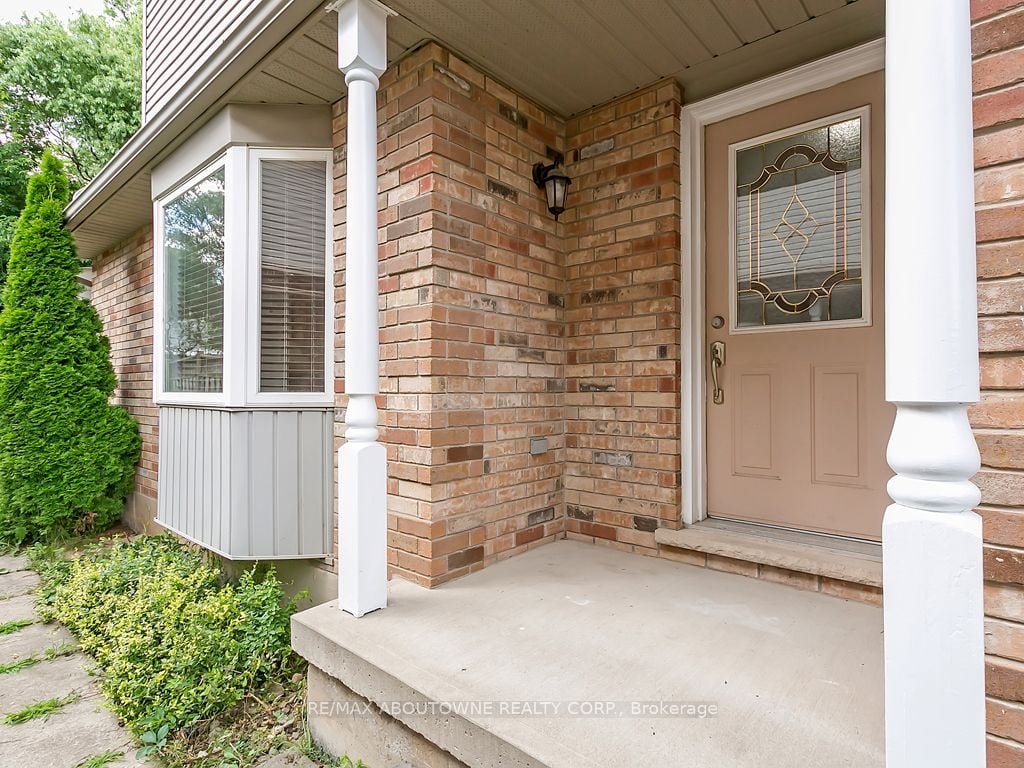 Additional image 3 of 1310 Blanshard Drive, Burlington, ON, L7M 4S3