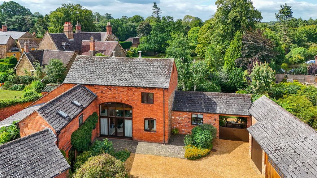 Additional image 27 of 4 bed barn conversion for saleHigh Street, Crick, Northampton NN6