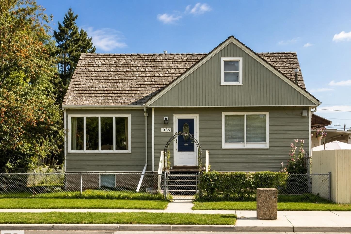 Additional image 2 of 9724 122 Avenue NW, Edmonton, AB, T5G0T9
