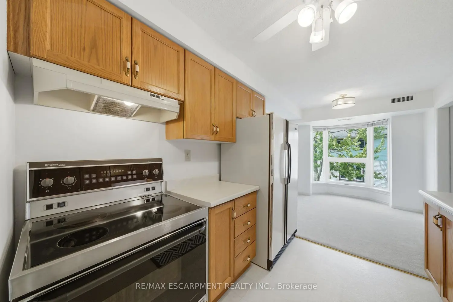 Additional image 7 of 416 Limeridge Road 303