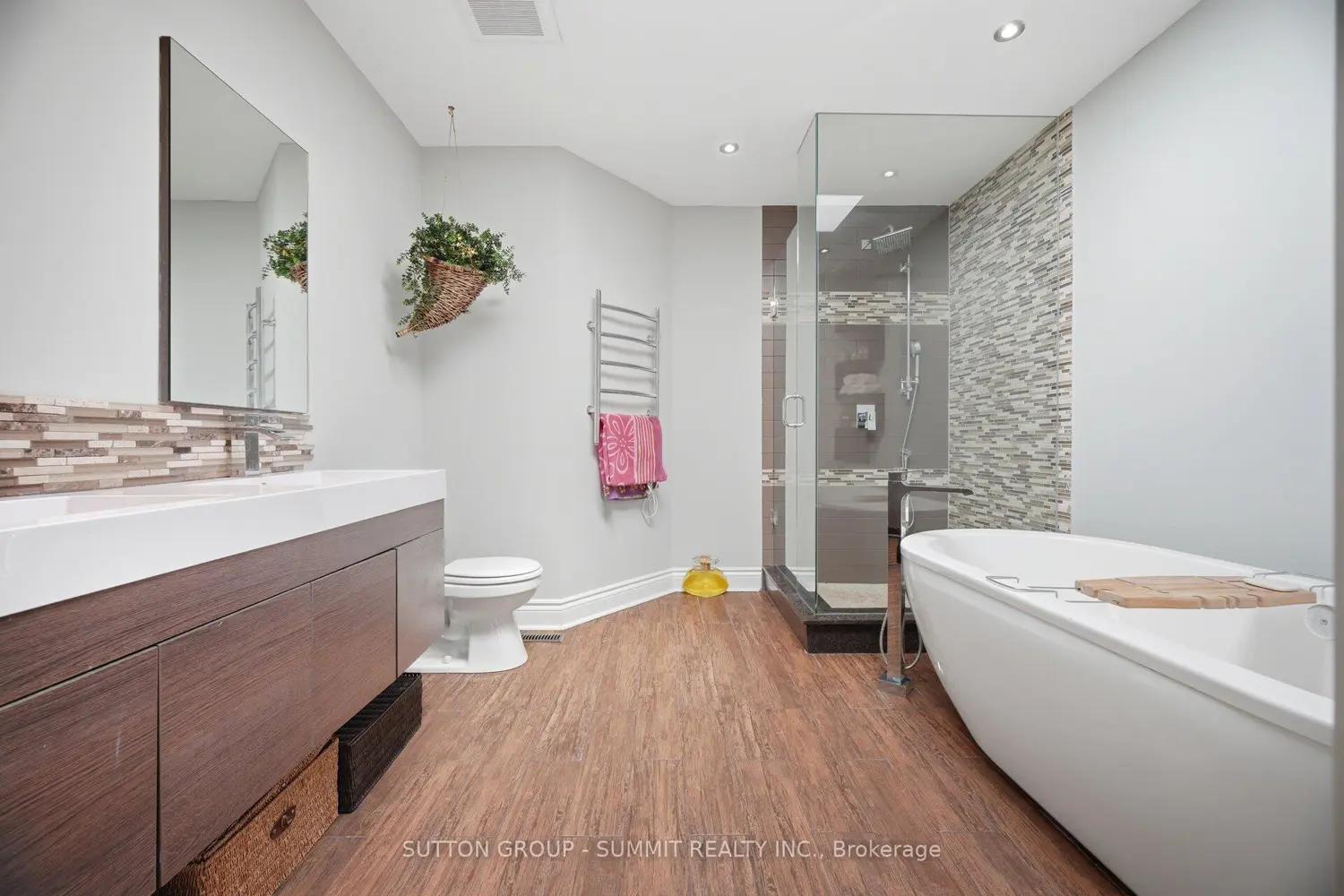 Additional image 19 of 1390 Astrella Crescent