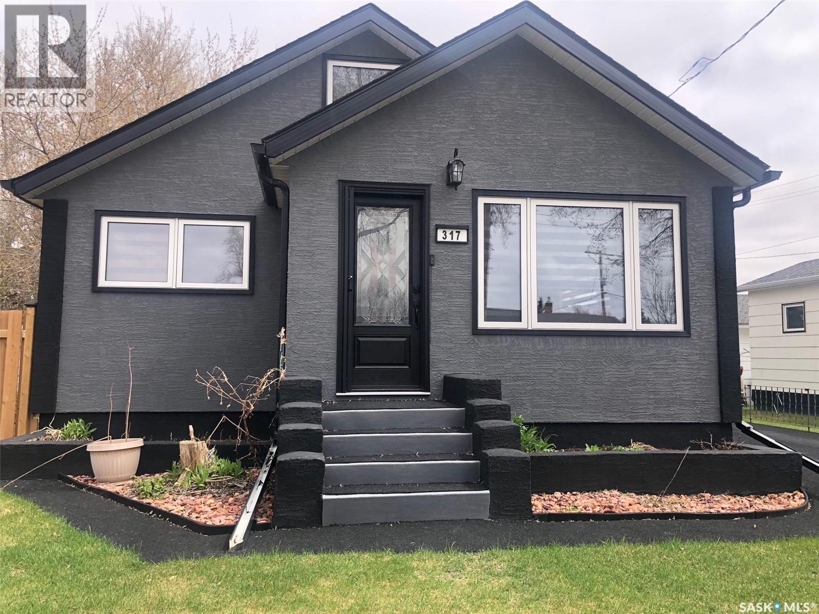 317 Maple AVENUE