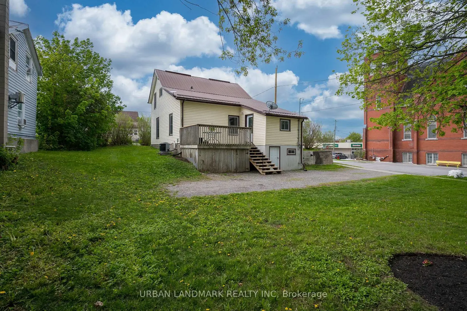 Additional image 3 of 106 St. Lawrence Street