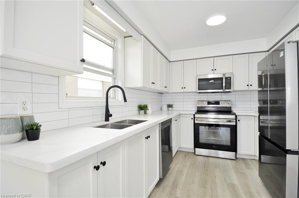 Additional image 4 of 32 Kroeger Crescent, Cambridge, ON, N3C 4J7