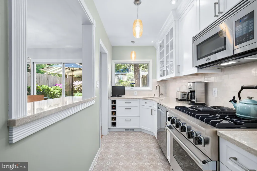 Additional image 7 of 3017 Orchard Lane NW, Washington, DC 20007