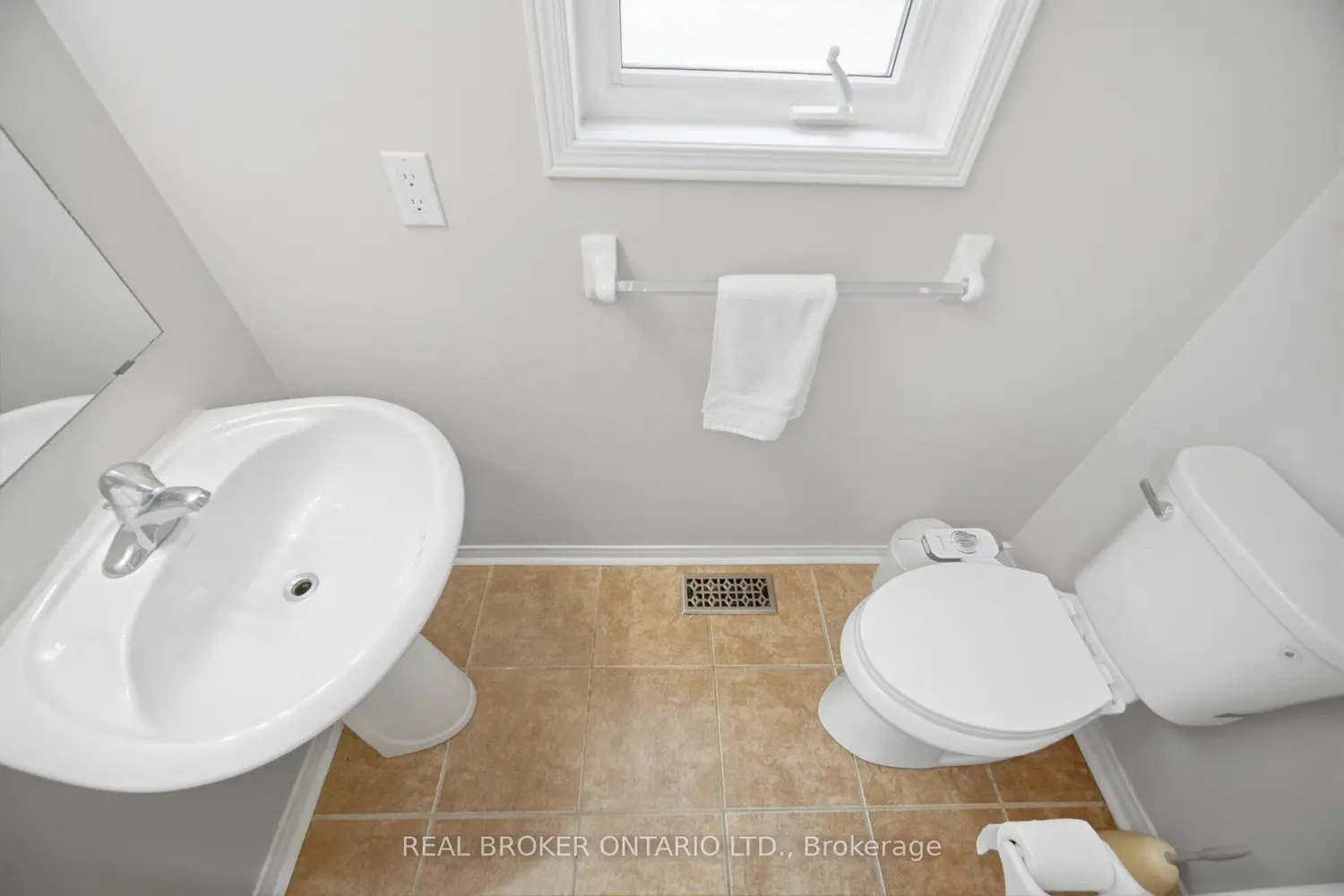 Additional image 7 of 3935 Skyview Street