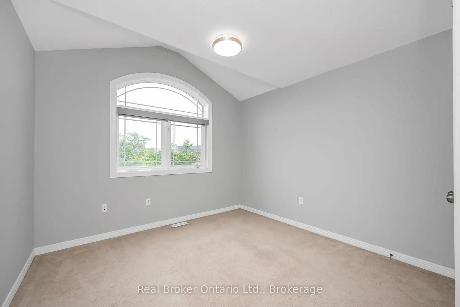 Additional image 15 of 23 Bellflower Boulevard