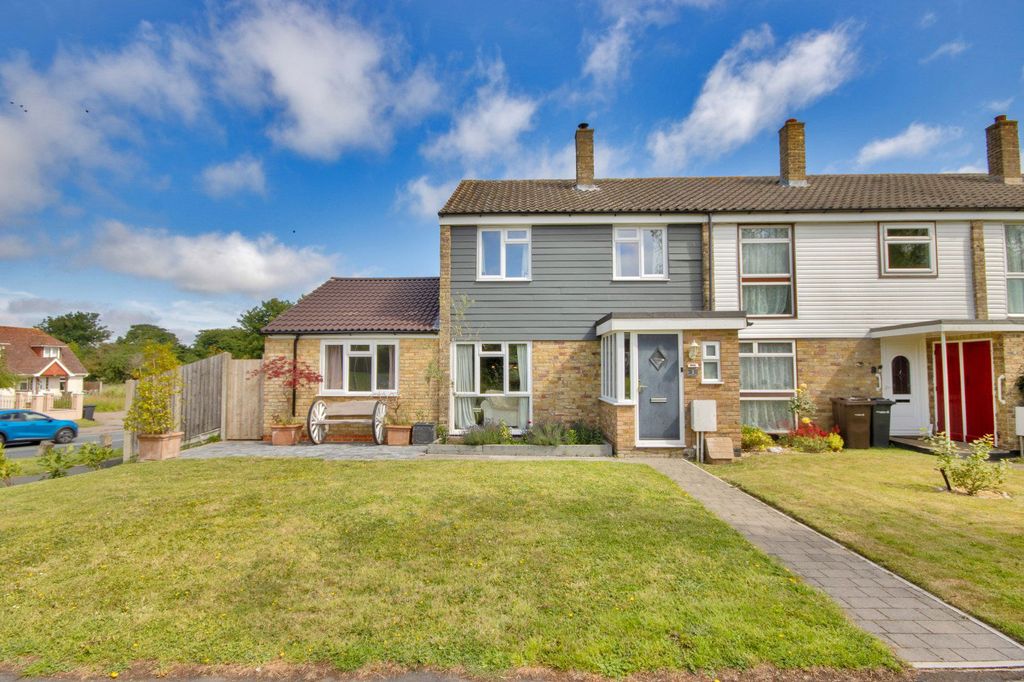 4 bed end terrace house for saleMeadfield Road, Meopham DA13