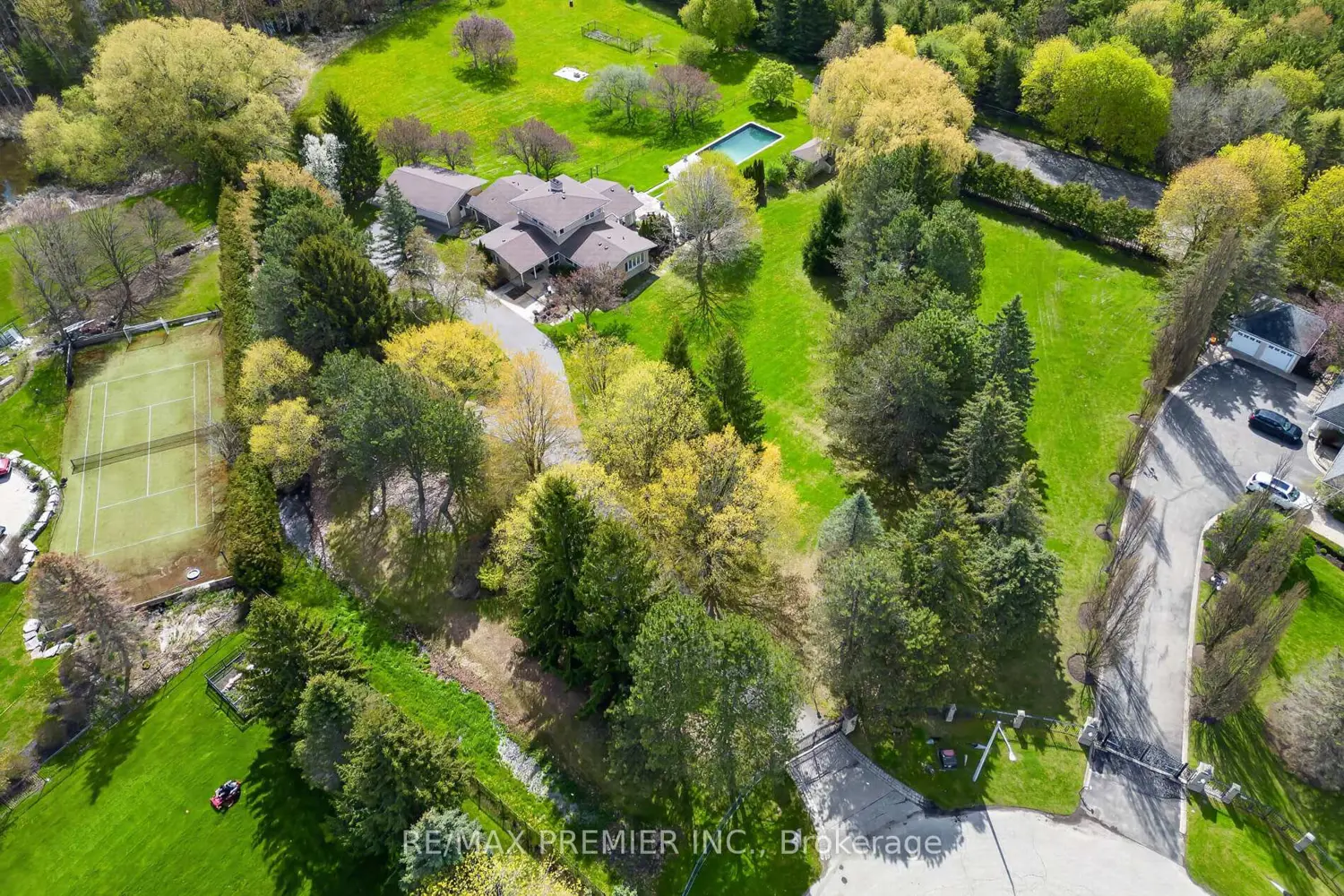 Additional image 20 of 41 Green Valley Court