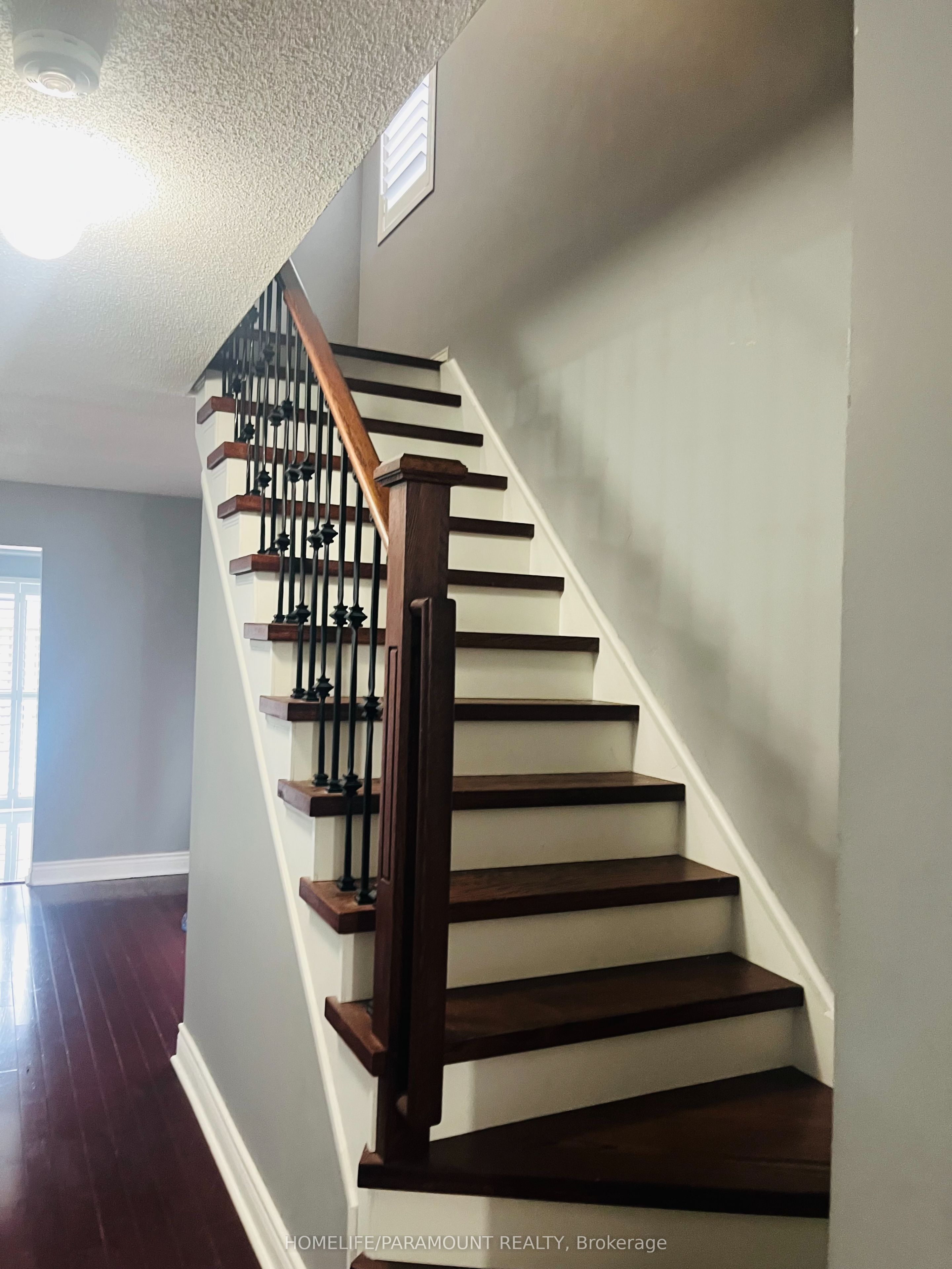 Additional image 3 of 27 Lonestar Crescent, Brampton, ON, L7A 2H9