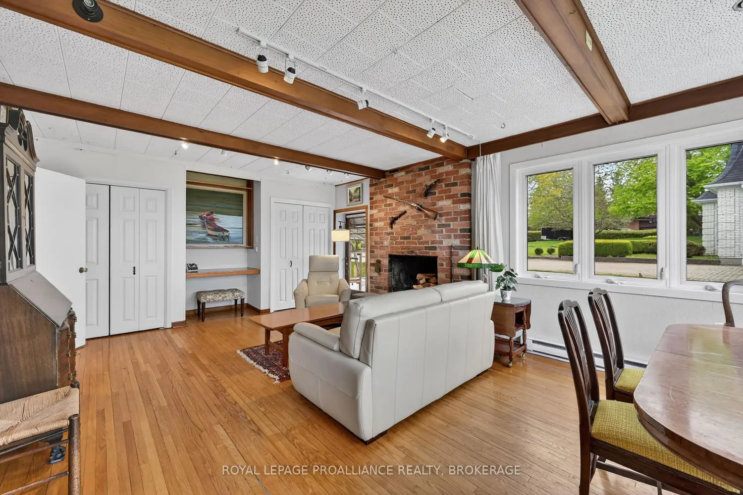 Additional image 9 of 209 Fairway Hill Crescent