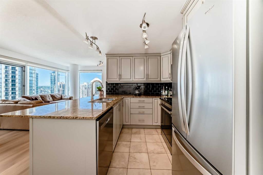 Additional image 4 of 2408-910 5 Avenue SW, Calgary, AB, T2P 0C3