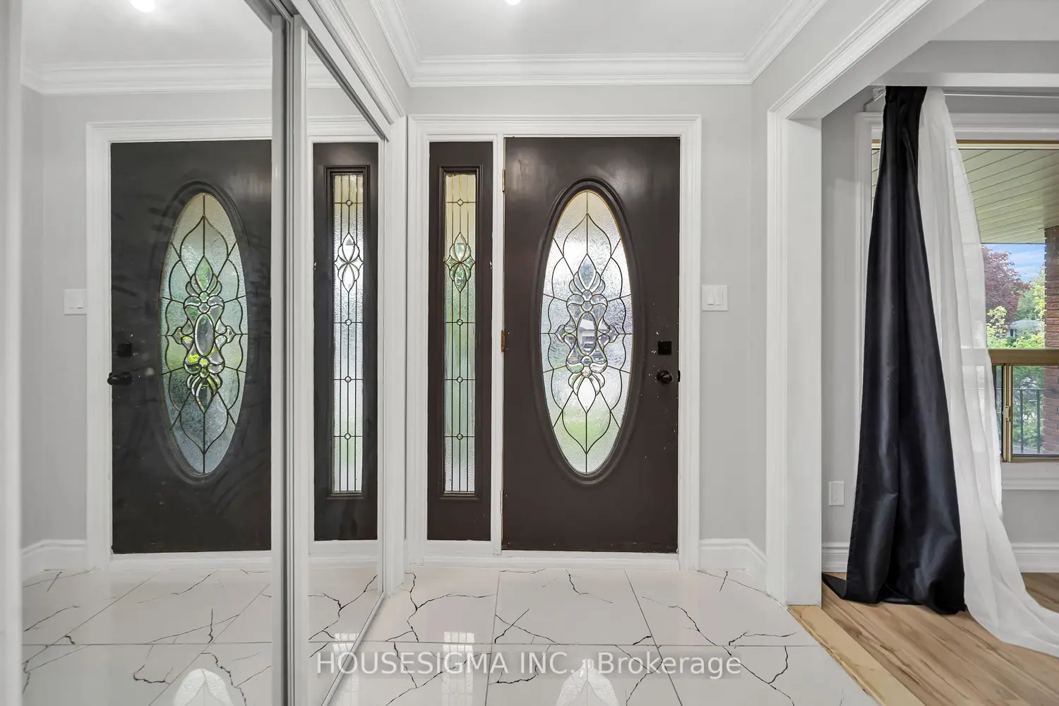 70 Flanders Road photo 3