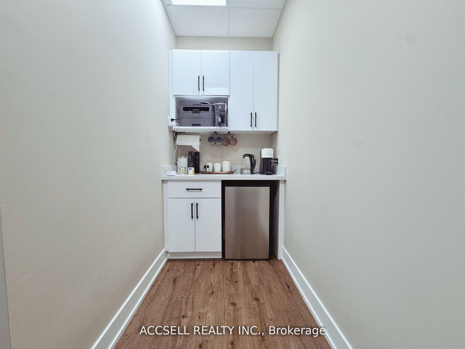 Additional image 5 of 213-3485 Rebecca Street, Oakville, ON, L6L 6X9