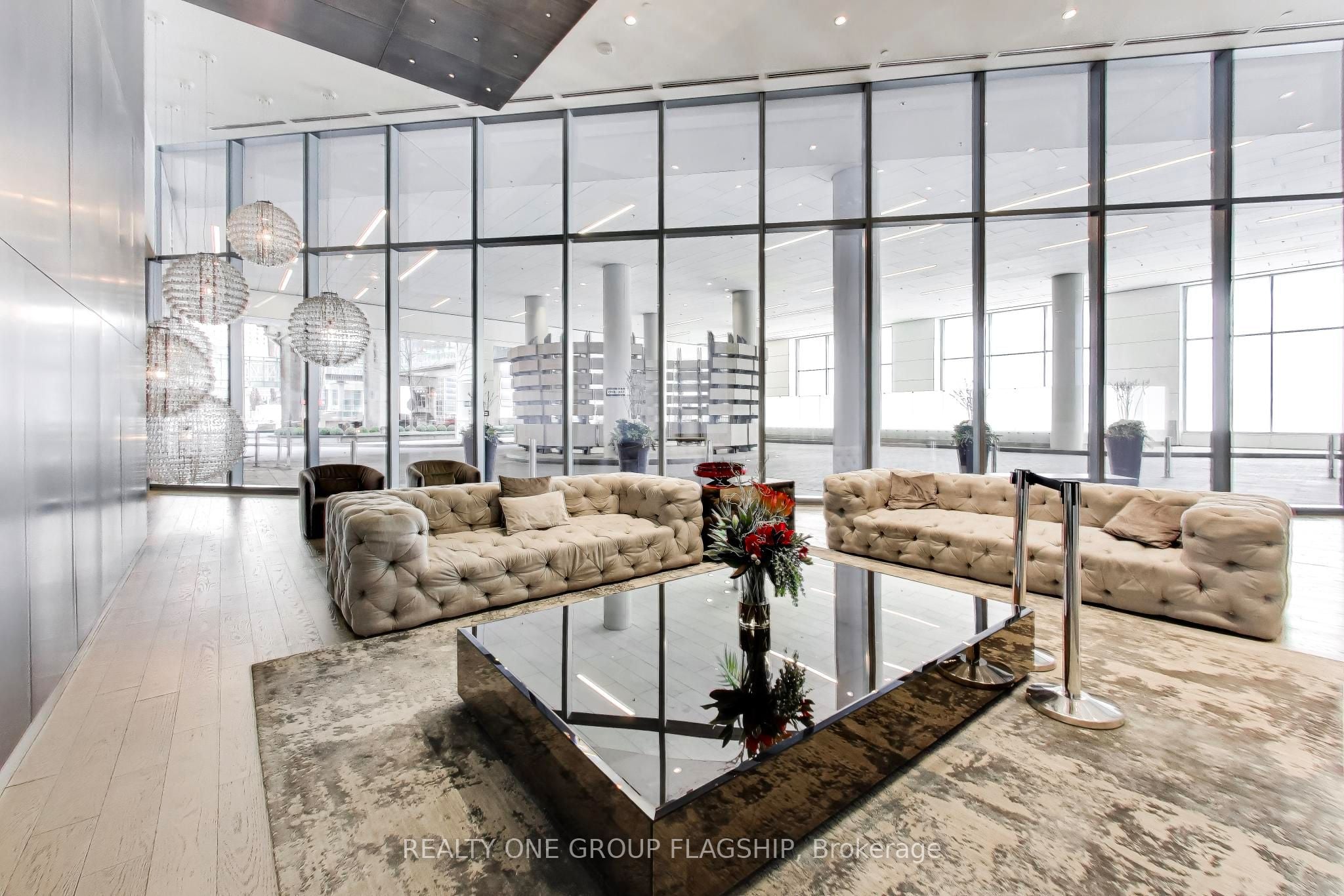 Additional image 5 of 2107-88 Harbour Street, Toronto, ON, M5J 0C3