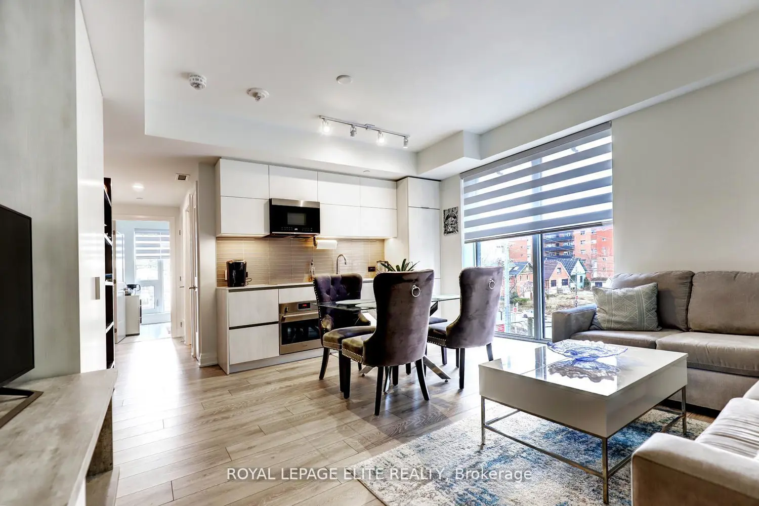 Additional image 8 of 21 Park Street 318