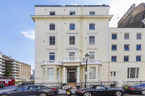 Cornwall Gardens, South Kensington SW7, Studio to rent