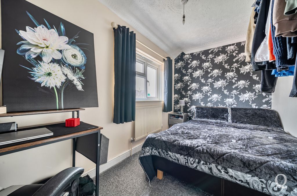 Additional image 12 of 3 bed semi-detached house for saleRegis Crescent, Sittingbourne, Kent ME10