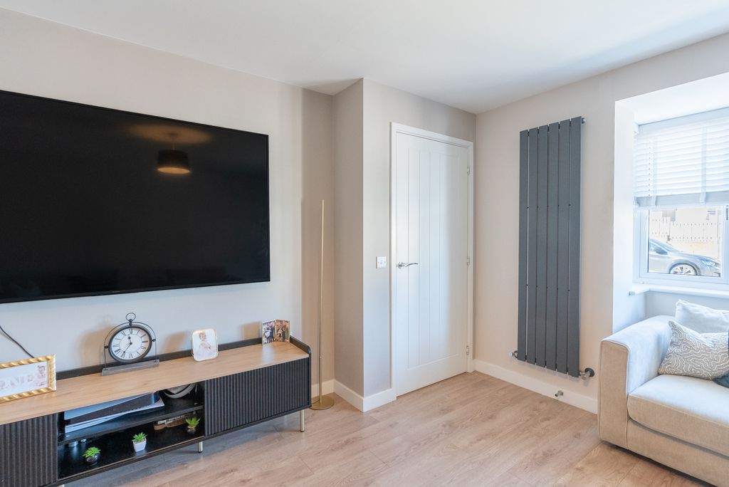 Additional image 4 of 3 bed semi-detached house for saleBaird Drive, Shotts ML7