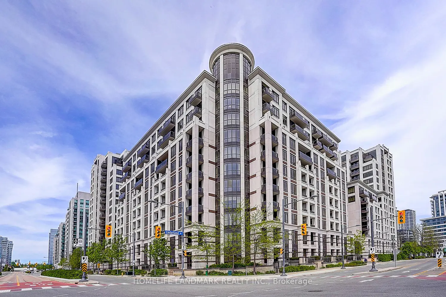 99 South Town Centre Boulevard 29