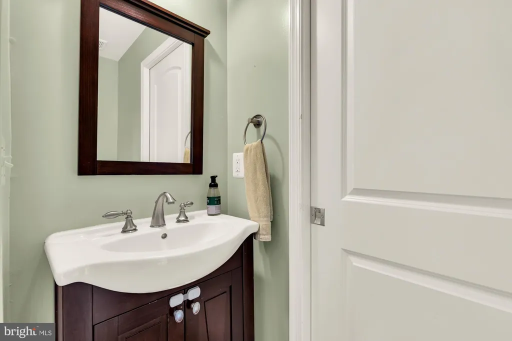 Additional image 15 of 1502 10th Street NW Unit 2, Washington, DC 20001