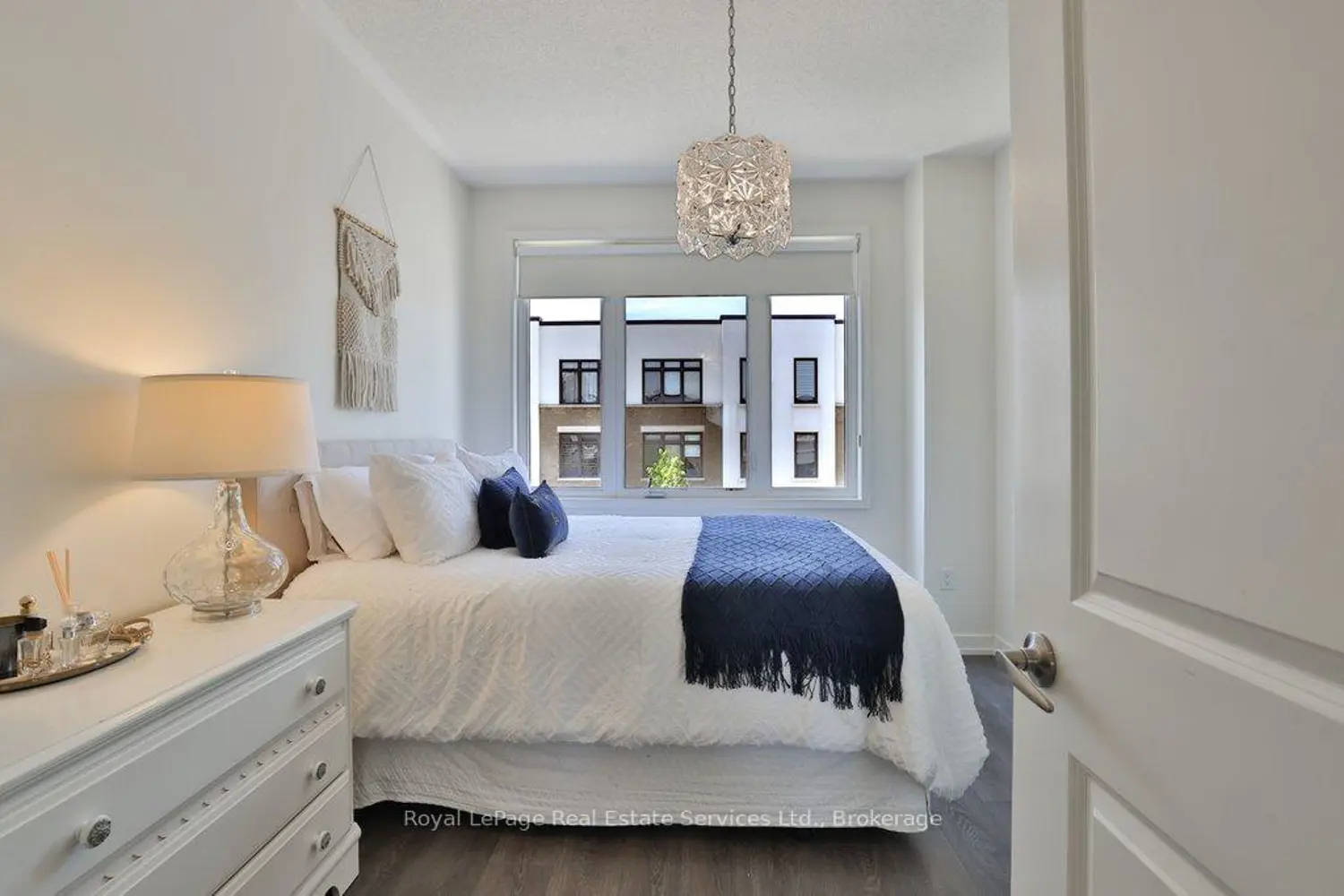 Additional image 9 of 3155 Mintwood Circle