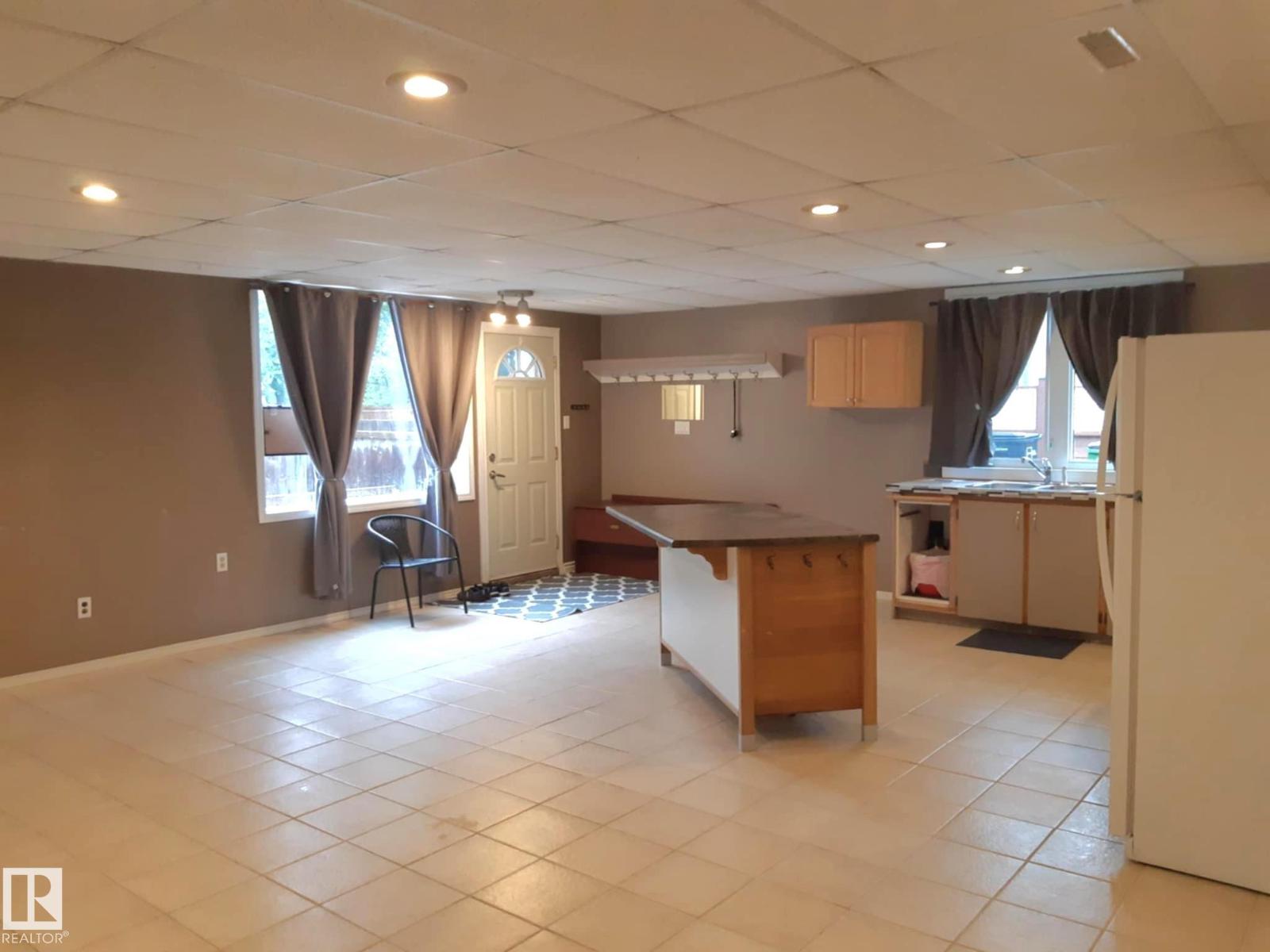 Additional image 4 of 3809 112 Avenue NW, Edmonton, AB, T5W0M5