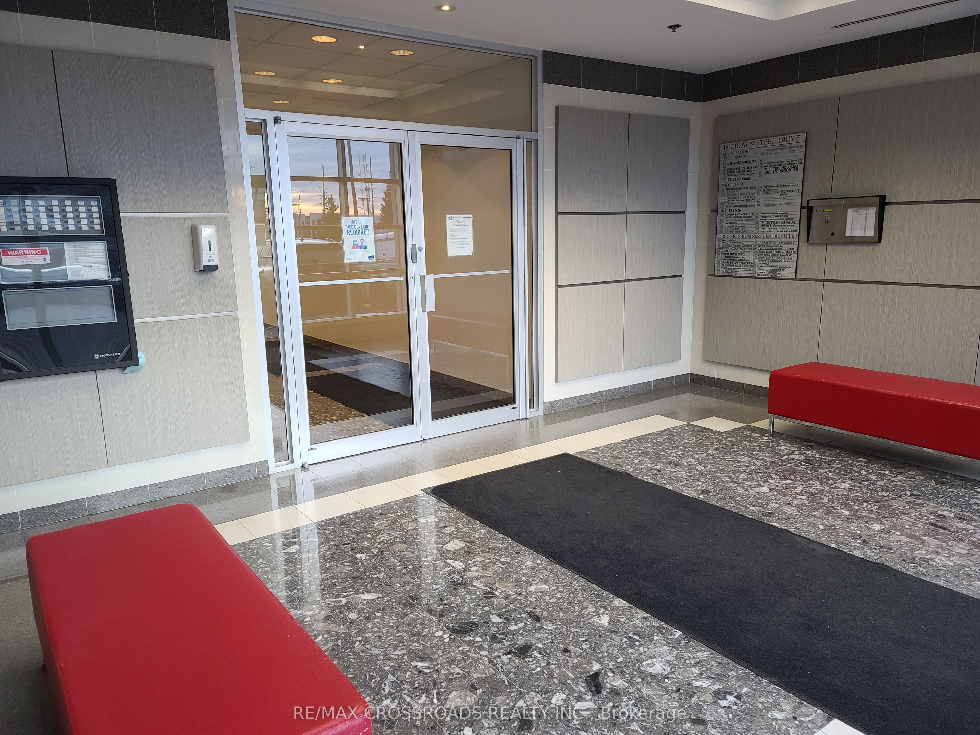 102 -Section-18 Crown  Steel Drive, Markham, ON, L3R 9X8