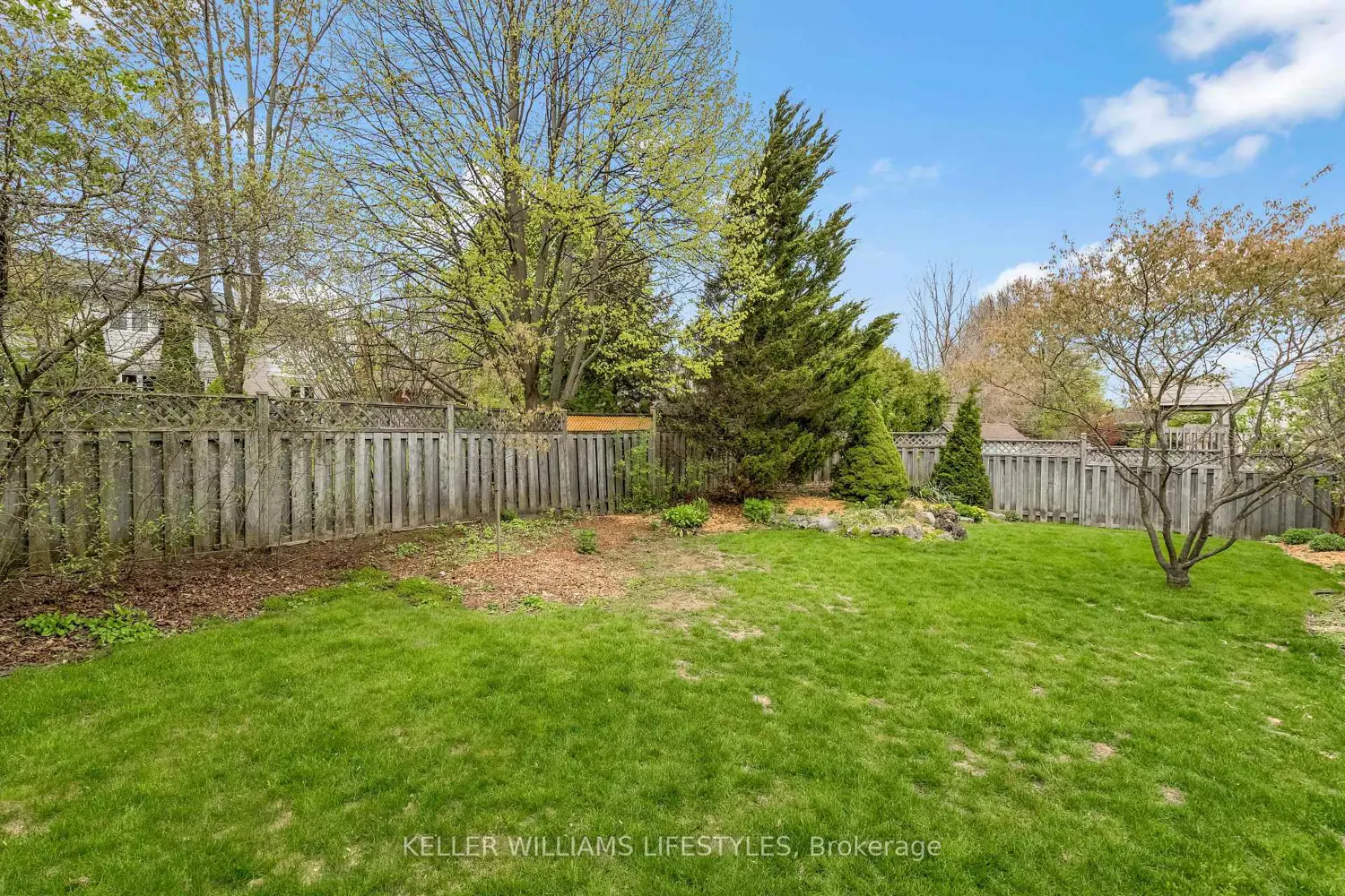 Additional image 15 of 39 Summerdale Crescent