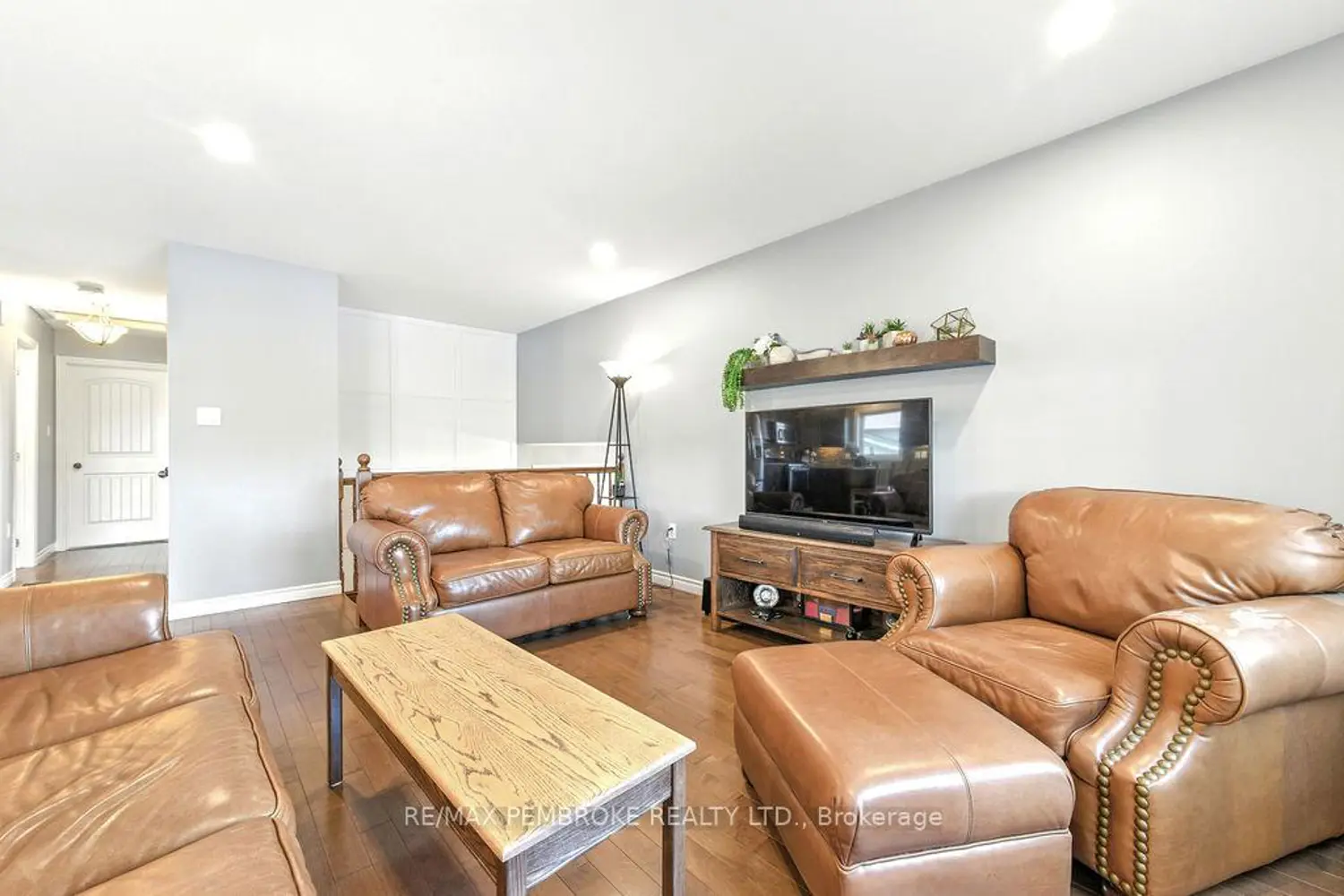 Additional image 4 of 8 Greenvale Crescent