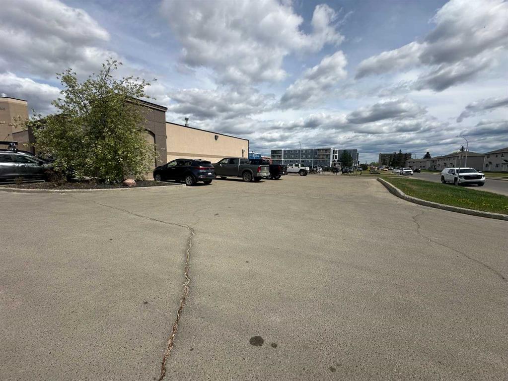 Additional image 5 of 103-9405 100 Street, Grande Prairie, AB, T8V 4M9