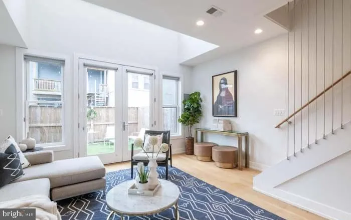 Additional image 39 of 628 I Street NE Unit 3, Washington, DC 20002