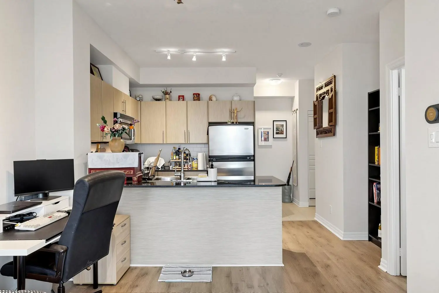 Additional image 7 of 3515 Kariya Drive 2301