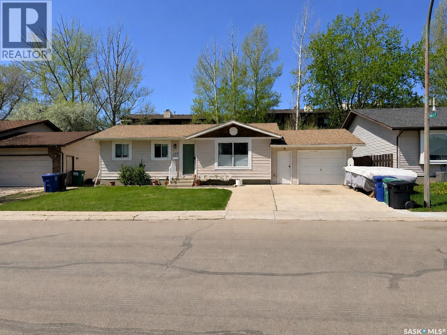 157 Coldspring CRESCENT