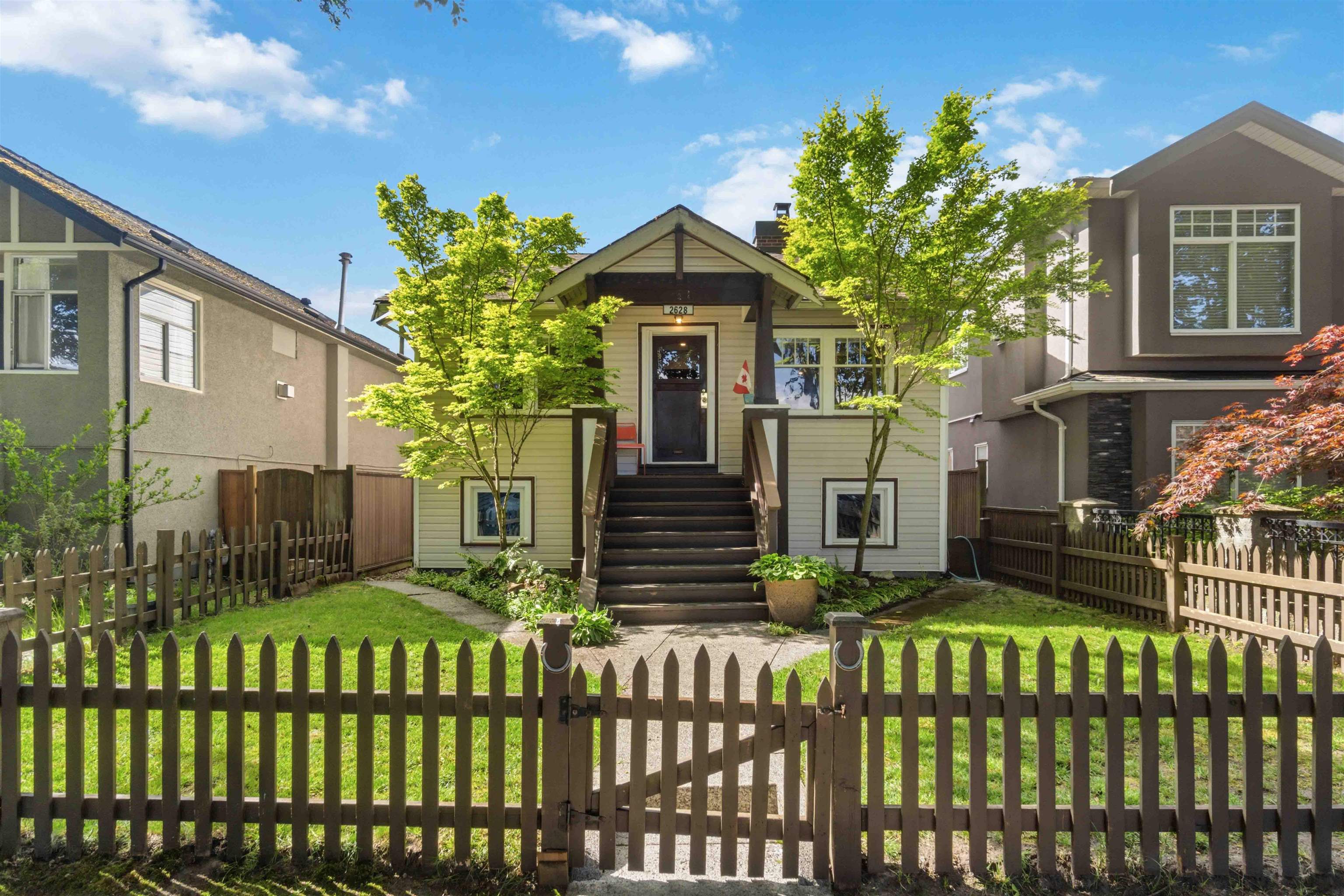 2628 William Street, Vancouver, BC, V5K 2Y5