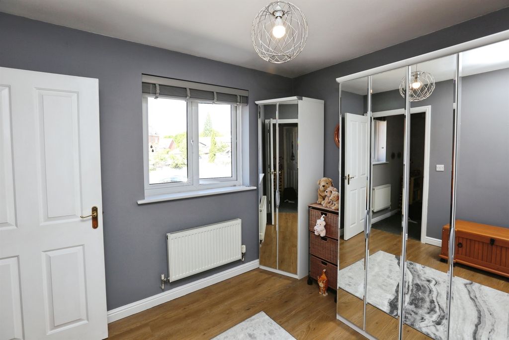 Additional image 10 of 2 bed flat for saleDeer Walk, Hedge End, Southampton SO30