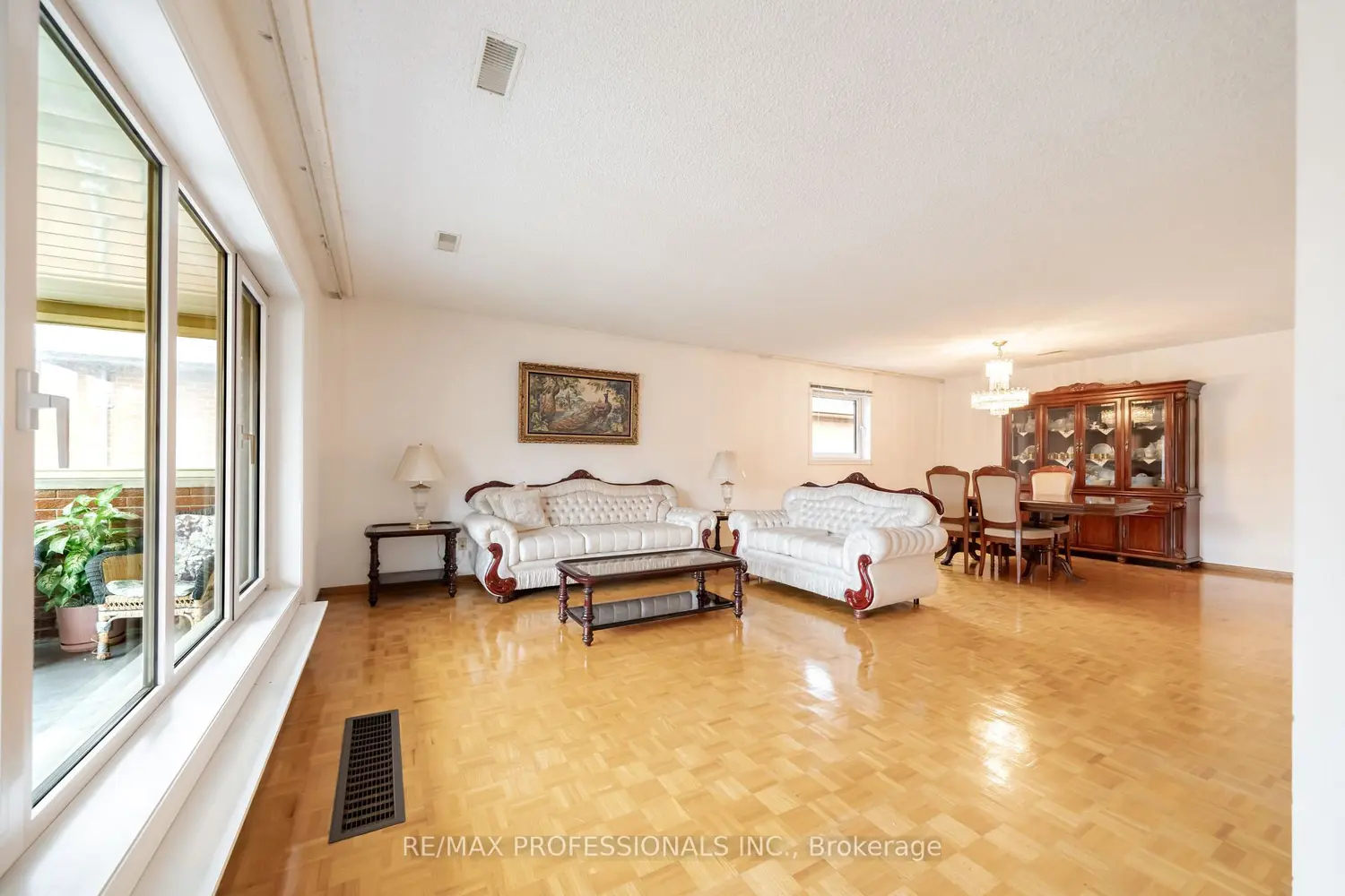 1164 Kipling Avenue photo 2