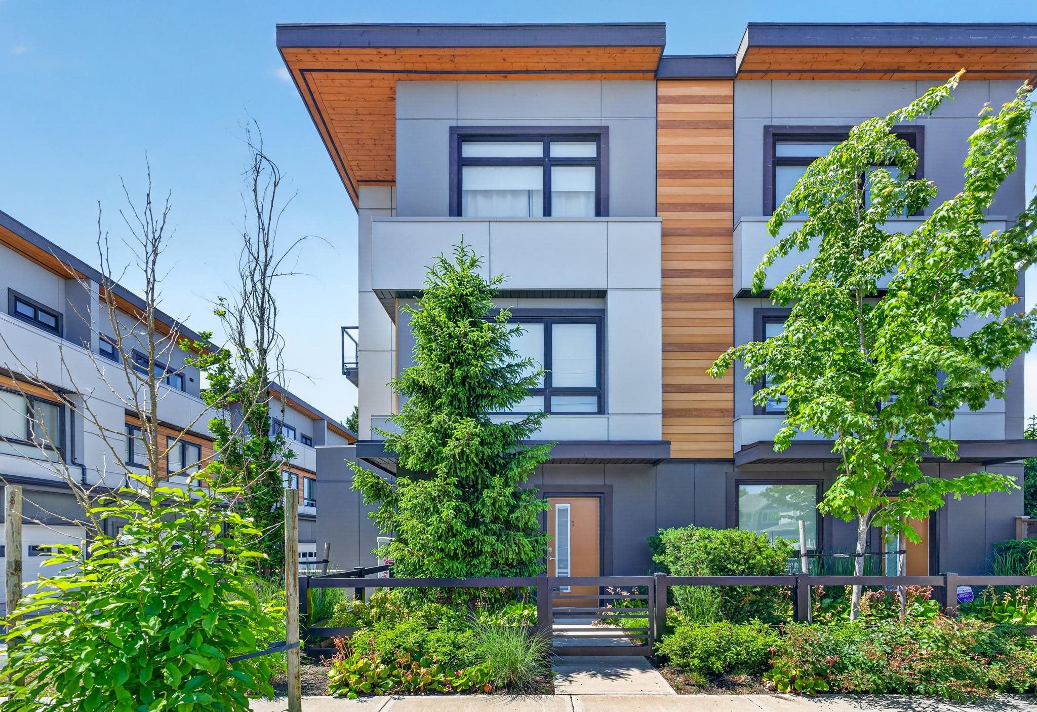 1-9099 No. 2 Road, Richmond, BC, V7E 2C6