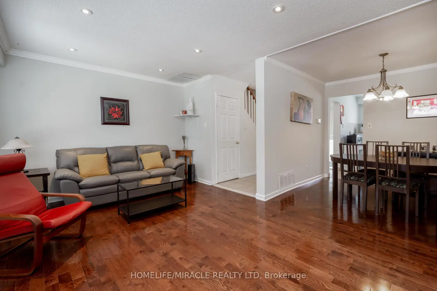 Additional image 6 of 70 Moregate Crescent 51
